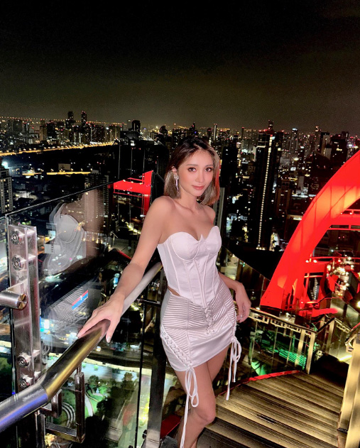 มินดา มีทรัพย์สิน ประวัติ