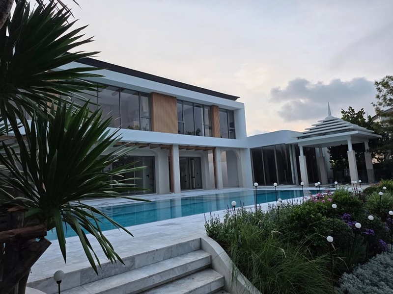 ตูน ก้อย