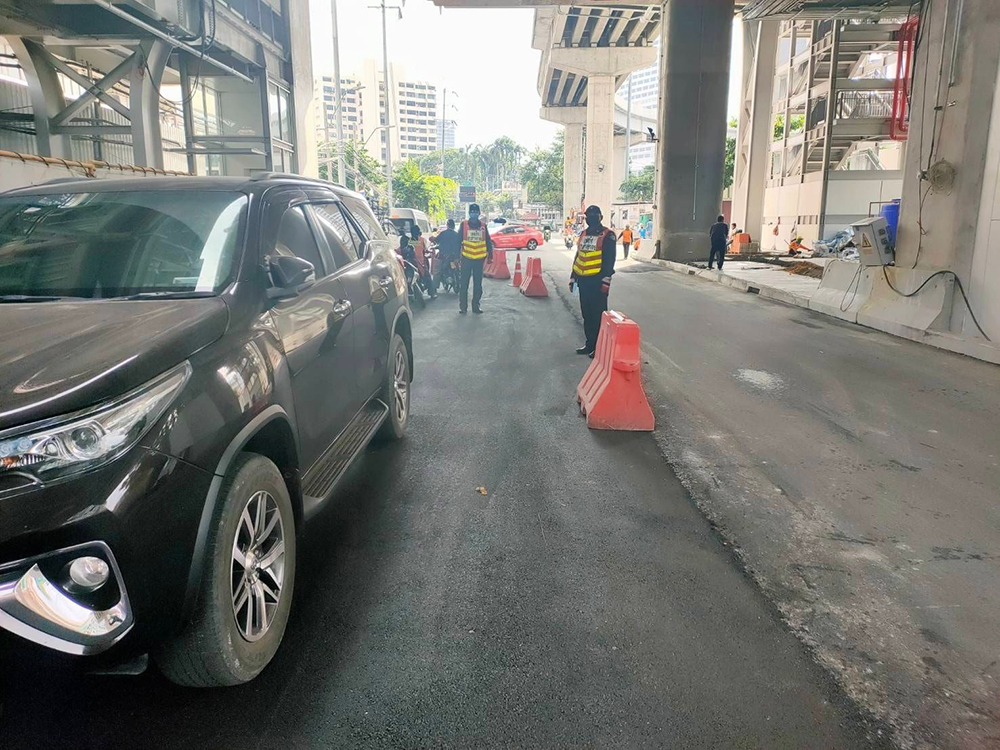 รถไฟฟ้าสายสีทอง