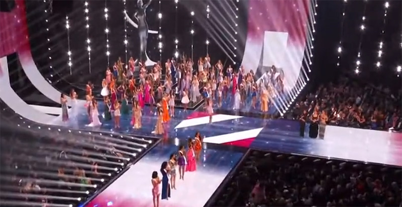 แอนโทเนีย โพซิ้ว