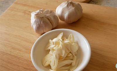 เห็ดผัดเนยกระเทียม