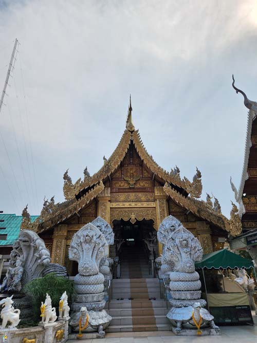 ที่เที่ยวลำพูน