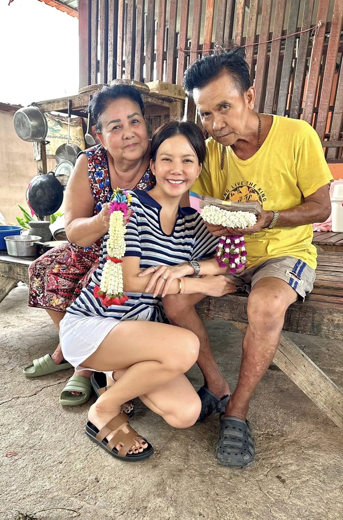 จ๊ะ นงผณี ให้พ่อแม่ใช้เงิน เดือนละ 1 แสน