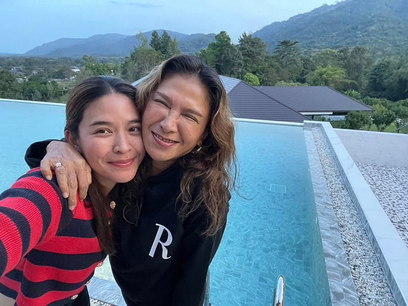 น้ำหวาน ซาซ่า แม่คือใคร