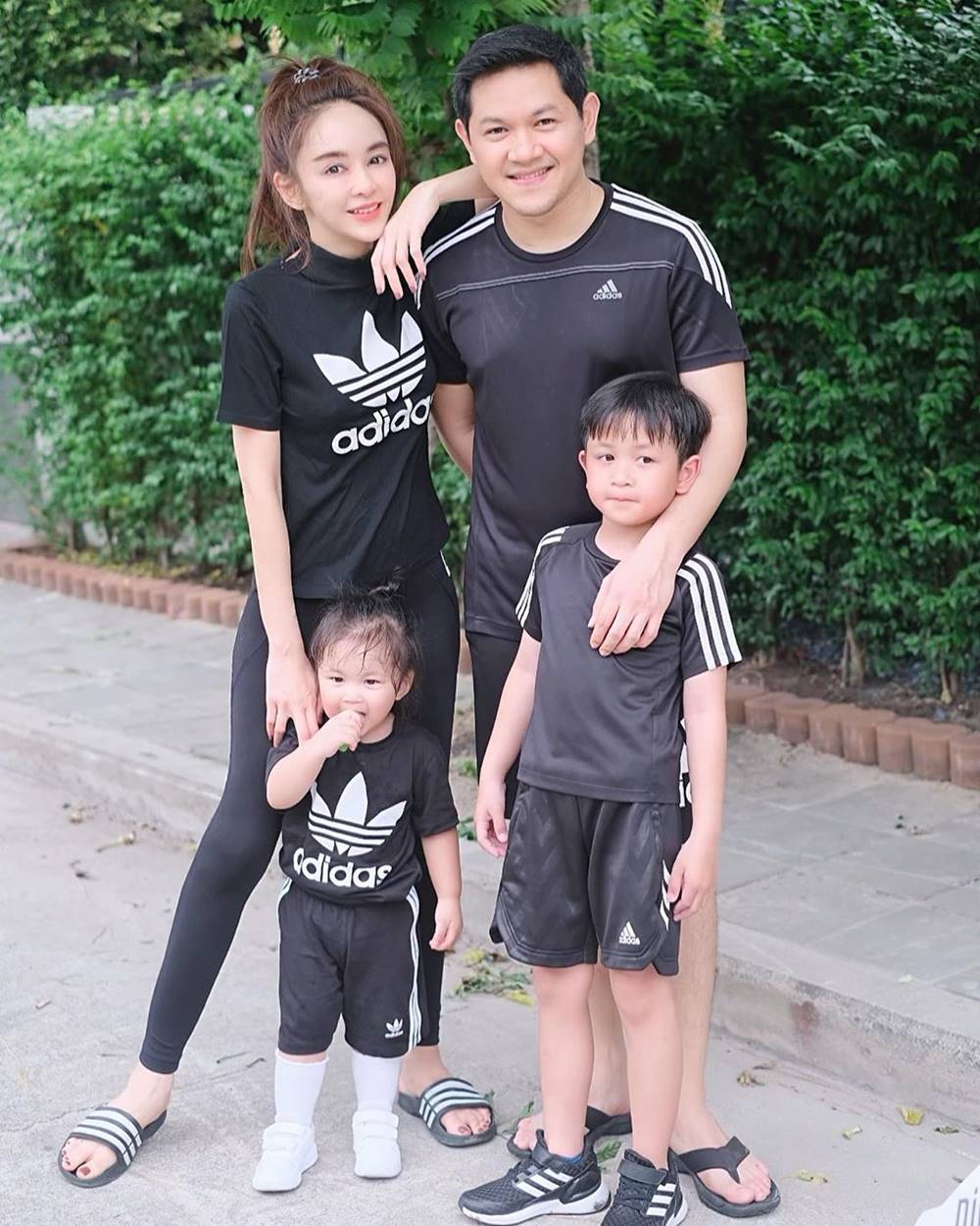 น้องโปรด, เป้ย ปานวาด