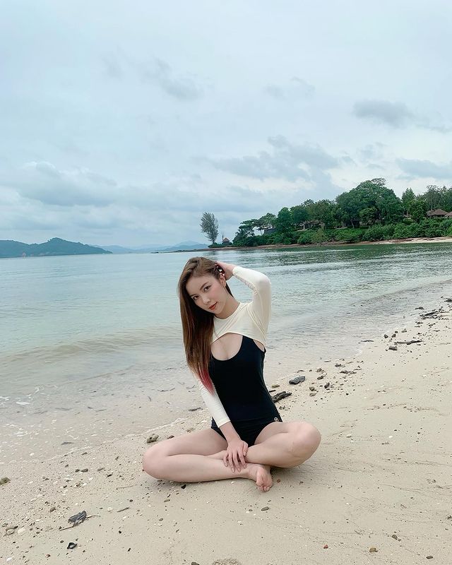 มุก วรนิษฐ์