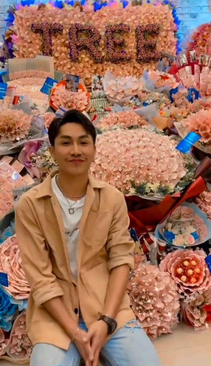 ภรากร เมเนพร้อม นวมอารีย์