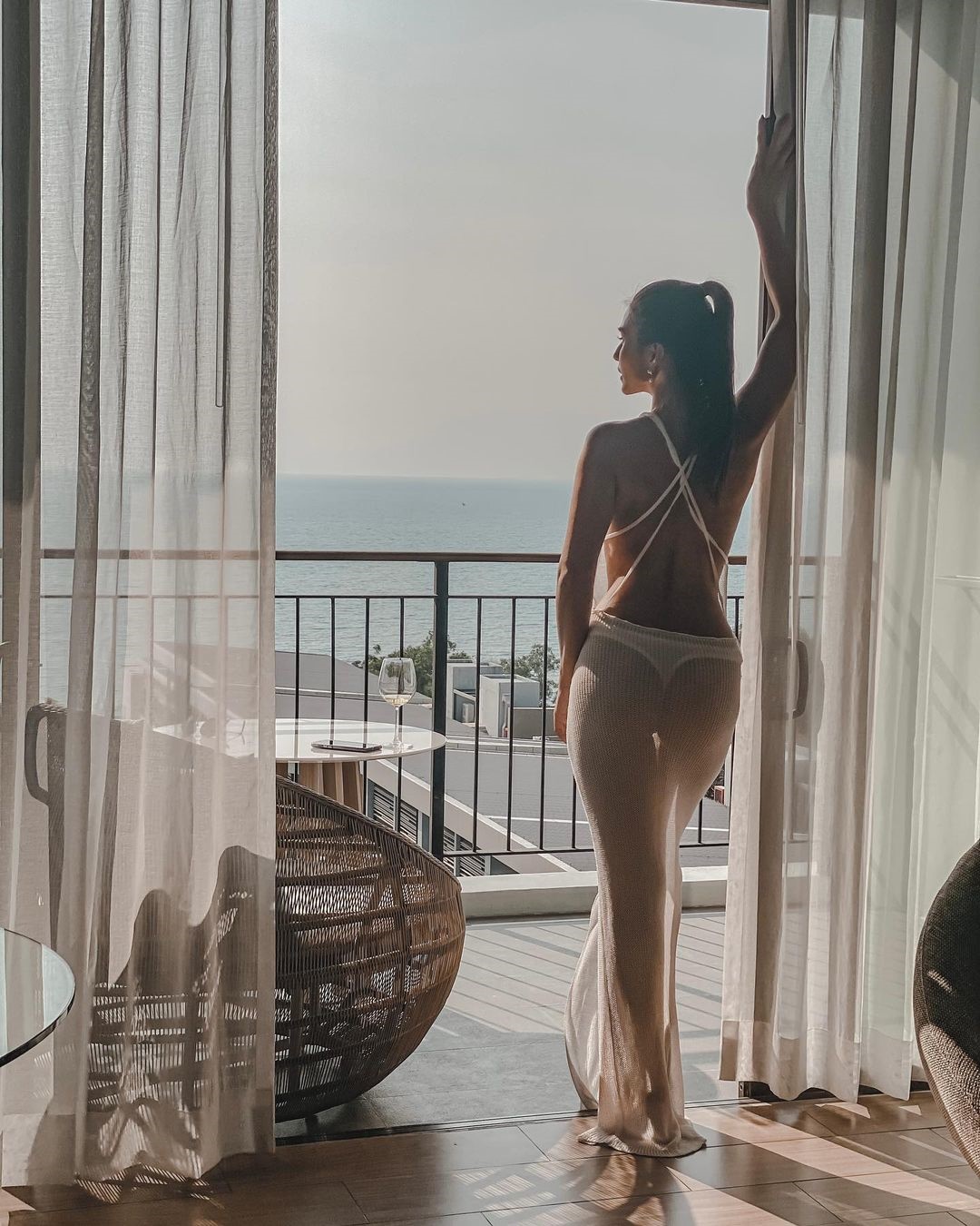    โบว์ เบญจศิริ 