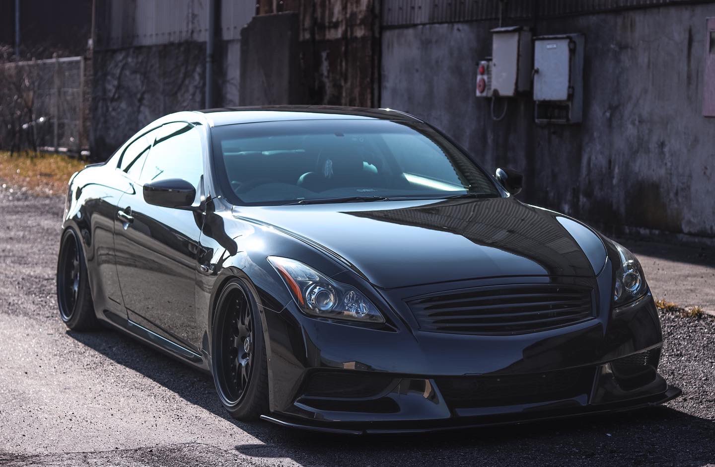 จอดรถนอกบ้าน