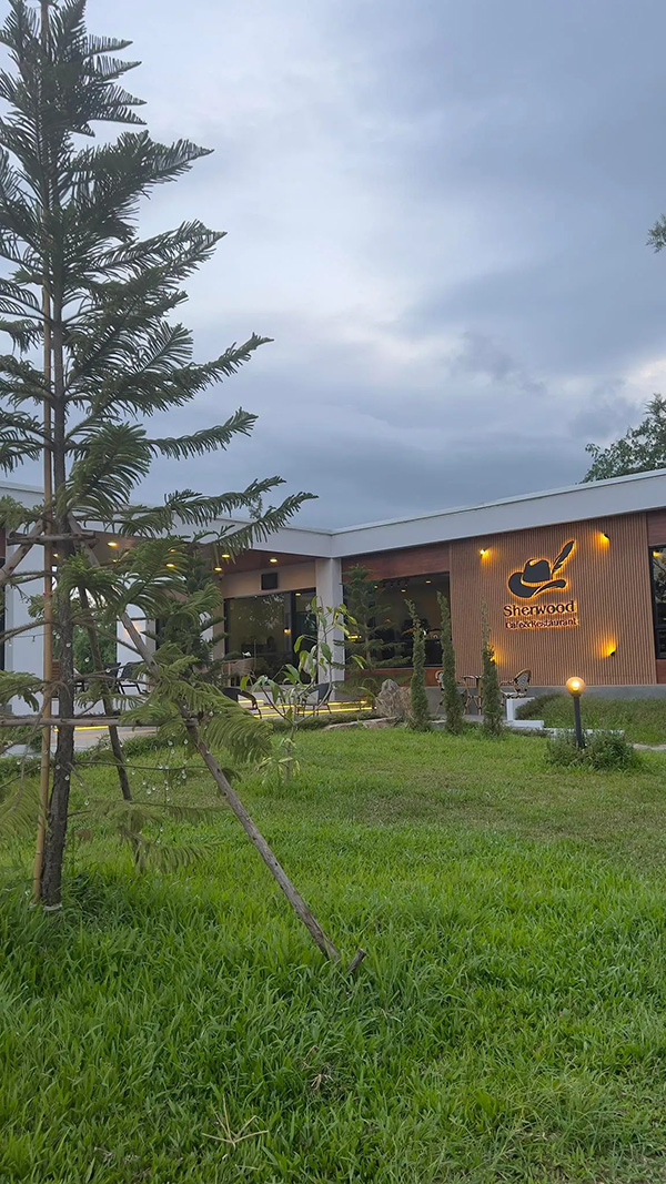 ที่พักหน้าฝน 2568 Sherwood Resort Cafe & Restaurant