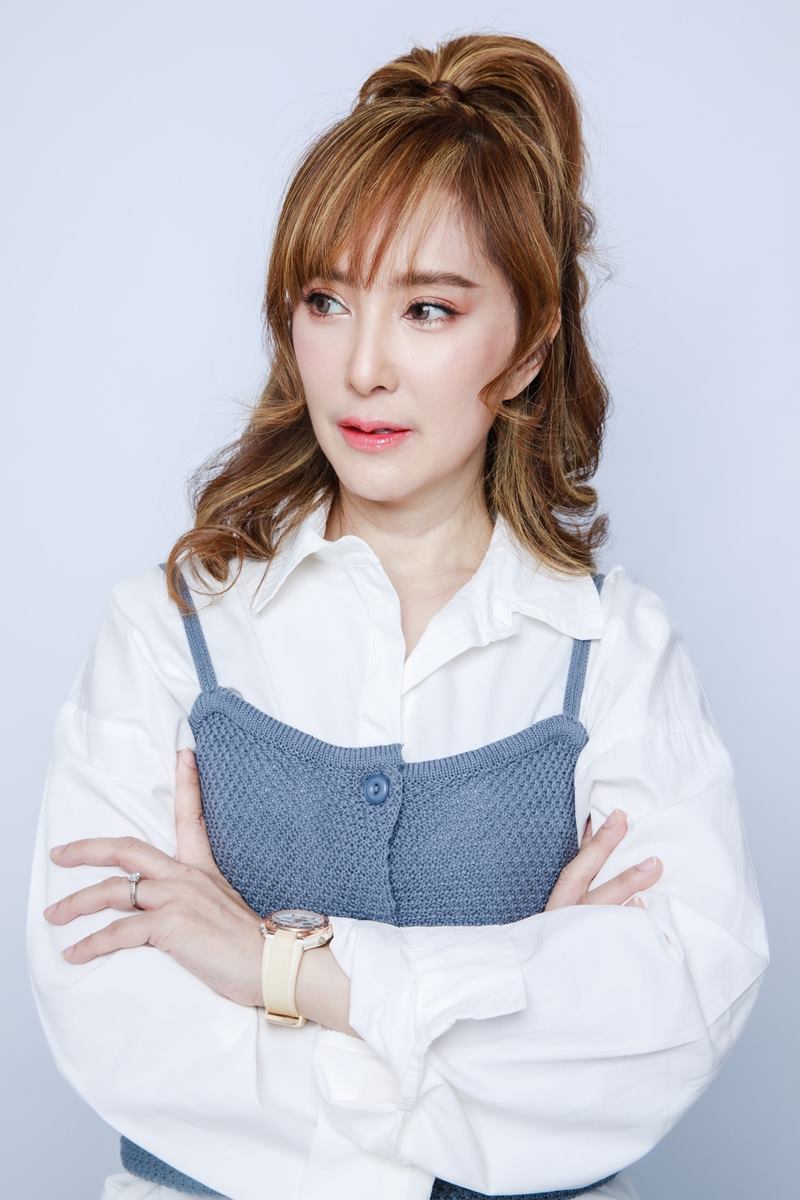 ต่าย สายธาร