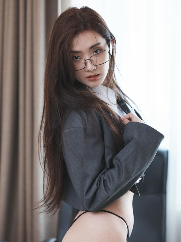 เบียร์ เดอะวอยซ์ อวดบั้นท้ายแซ่บตาแตก แต่เจอแซะแรง