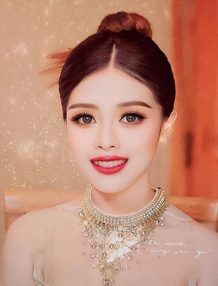 แอน นภาพร ประถมบันเทิงศิลป์