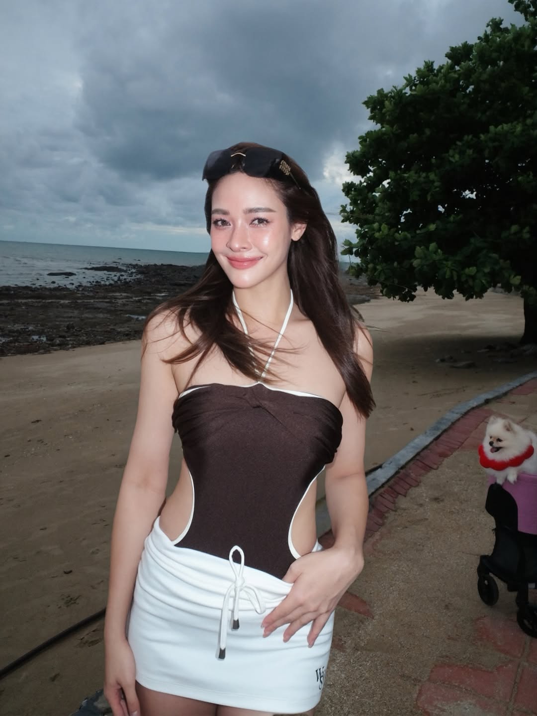 ปุ๊กลุก ฝนทิพย์ สวมวันพีซเซ็กซี่