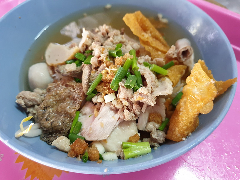 ร้านก๋วยเตี๋ยว กรุงเทพฯ