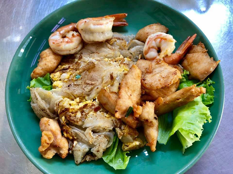 ก๋วยเตี๋ยวคั่วไก่