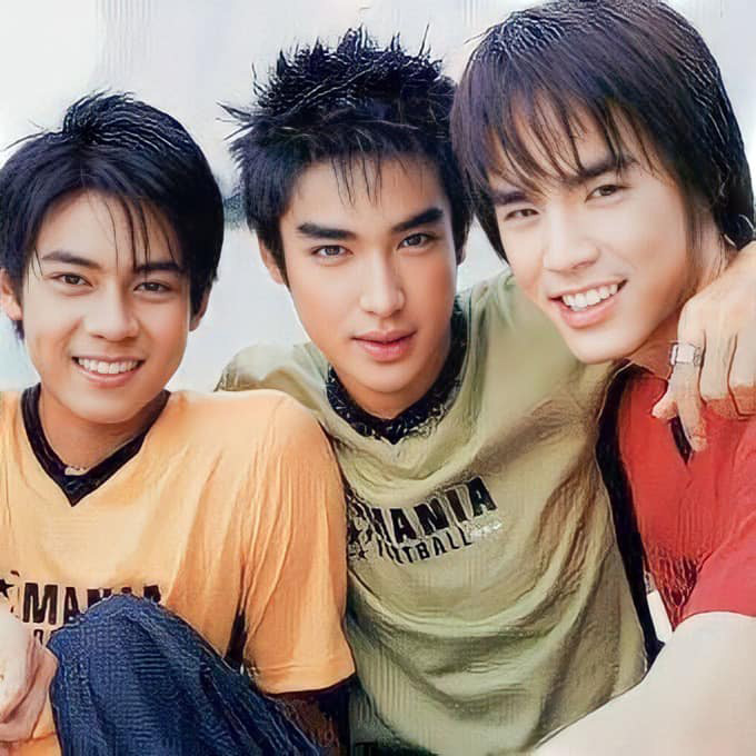 บิ๊ก D2B ประวัติ