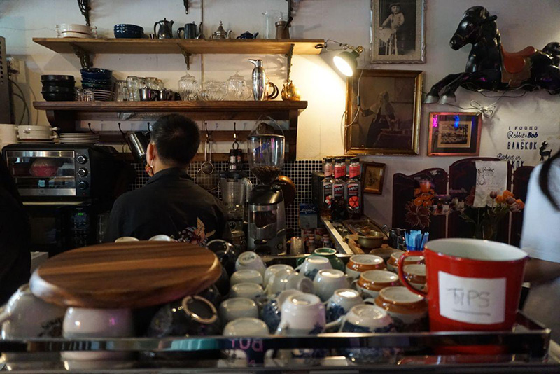 ร้านคาเฟ่ ท่าเตียน