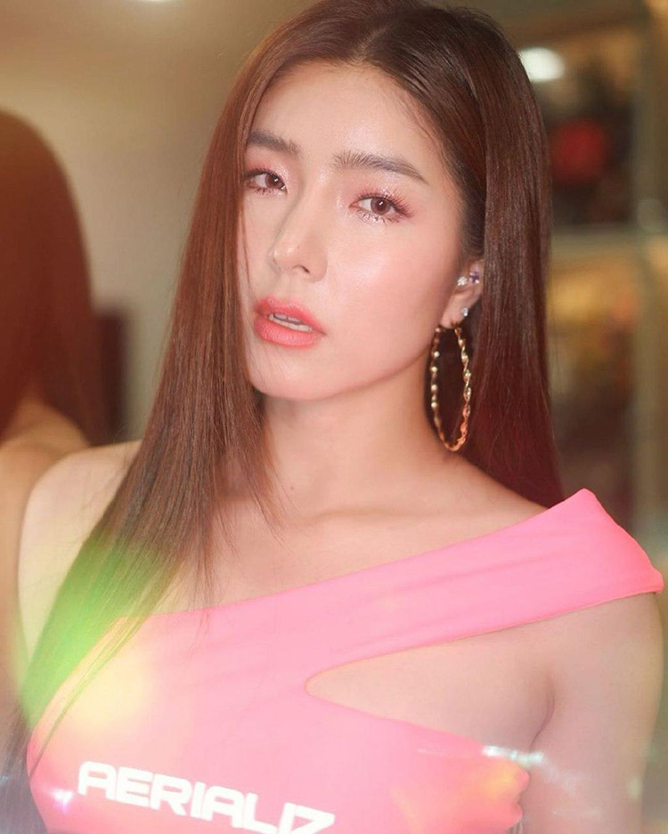 สาวหมวย