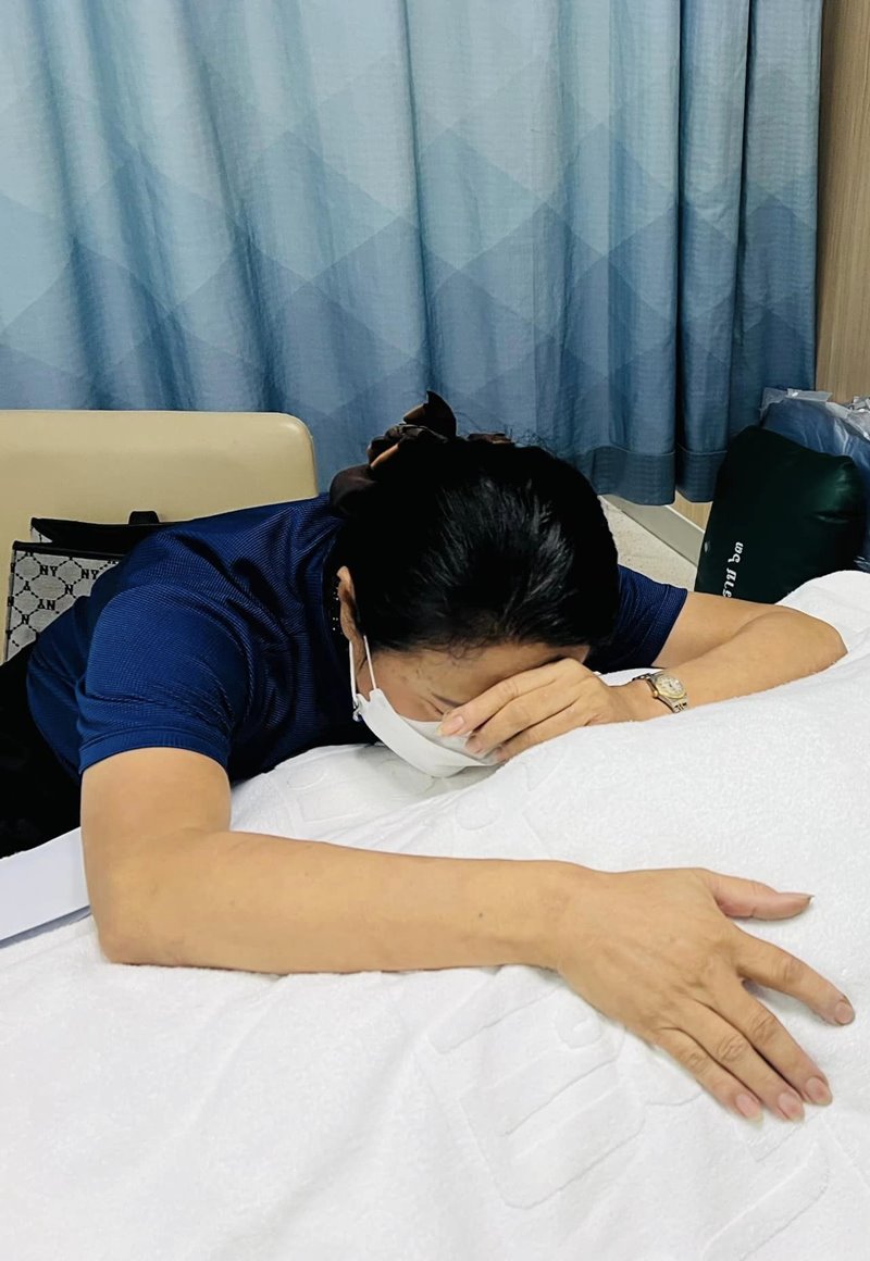 ครูชลธี ธารทอง