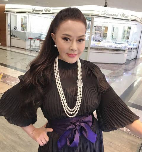 จิ๊ก เนาวรัตน์