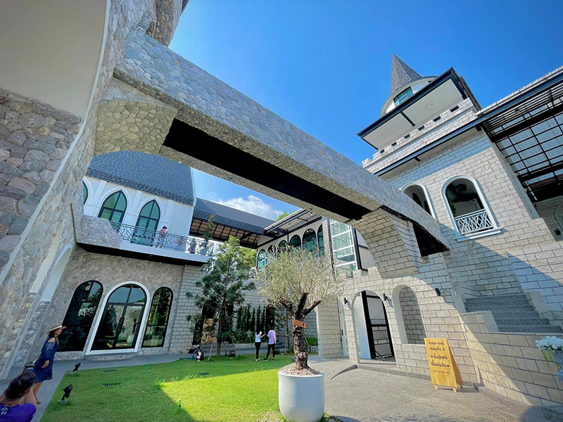 ร้านเลอเจ้าจันท์