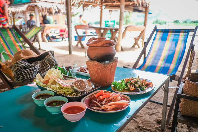 หาดทรายชุกโดน กาญจนบุรี อาหาร