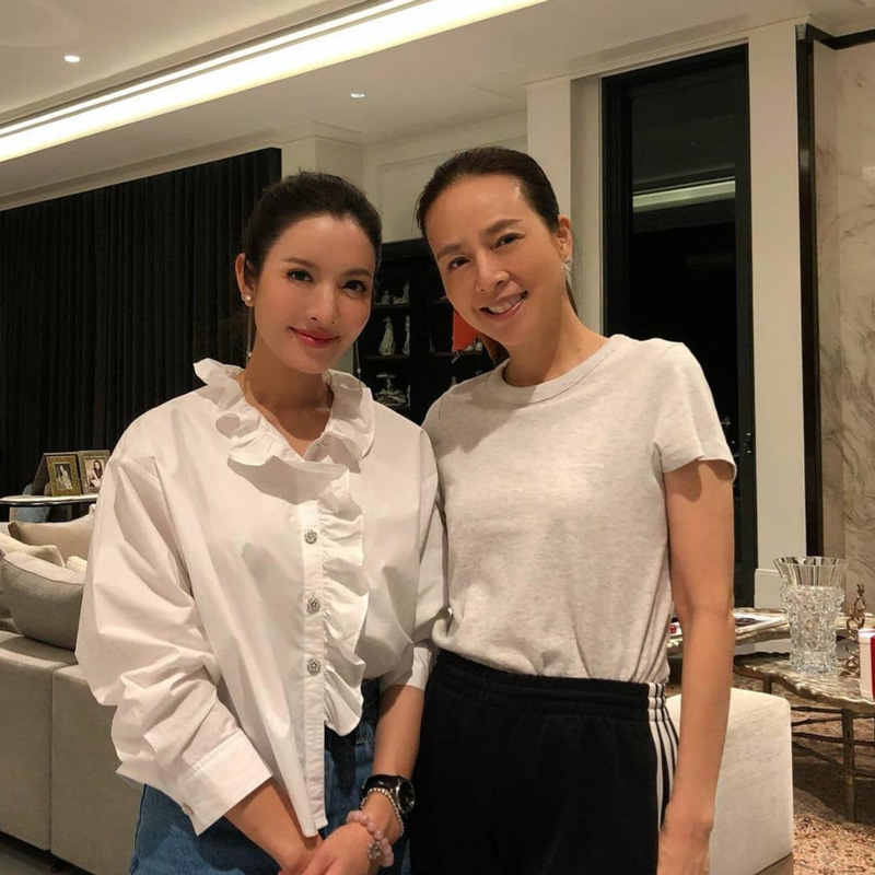 แอฟ ทักษอร