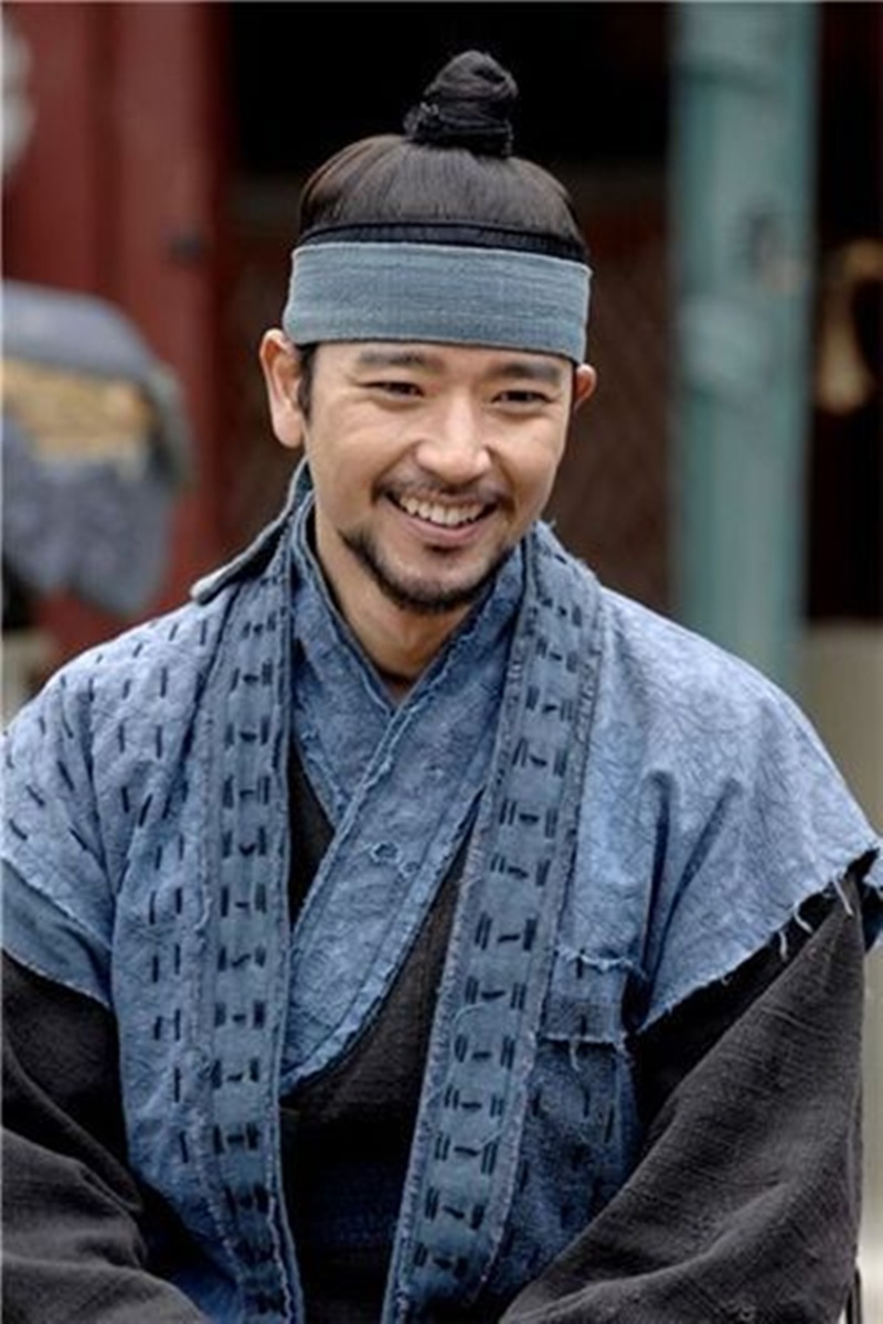 นักแสดง ทงอี จอมนางคู่บัลลังก์