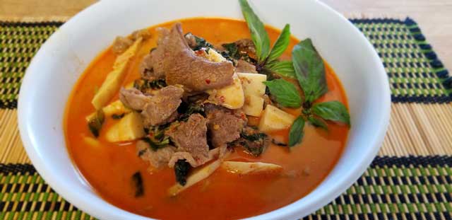 แกงเนื้อหน่อไม้