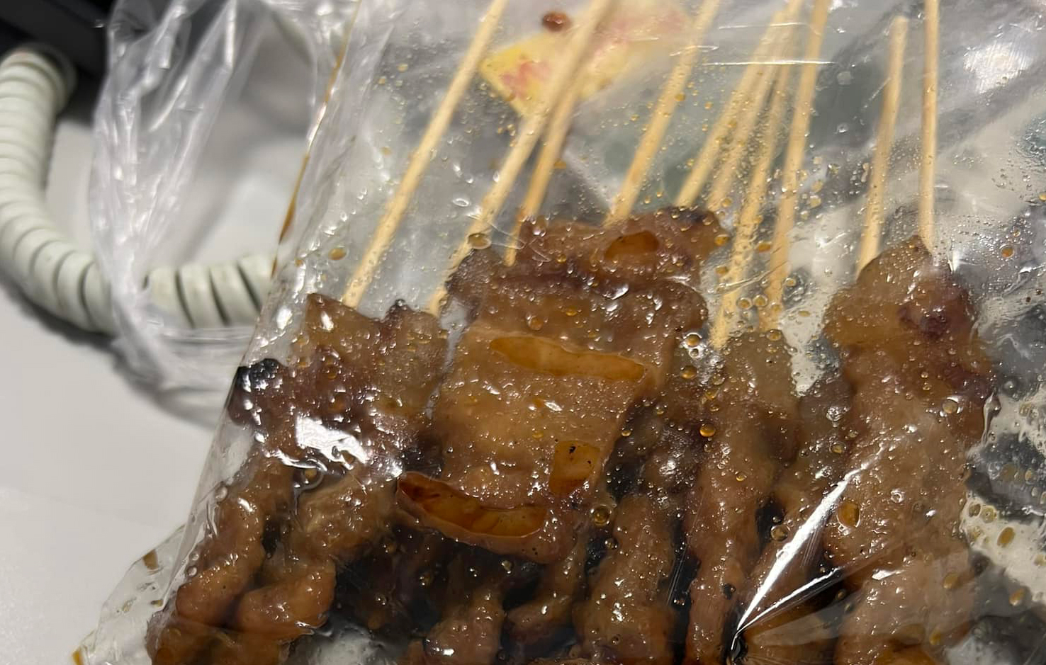 ข้าวเหนียวหมูปิ้ง