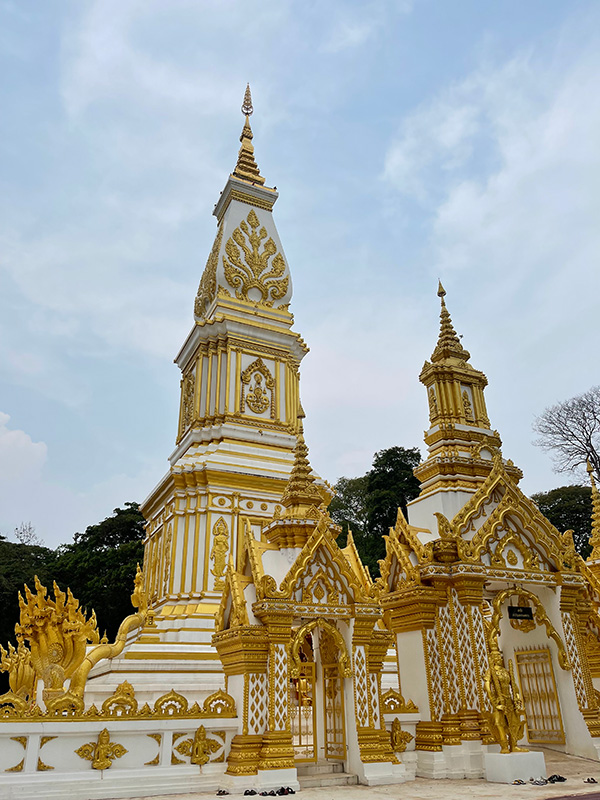 พระธาตุประจำวันเกิด