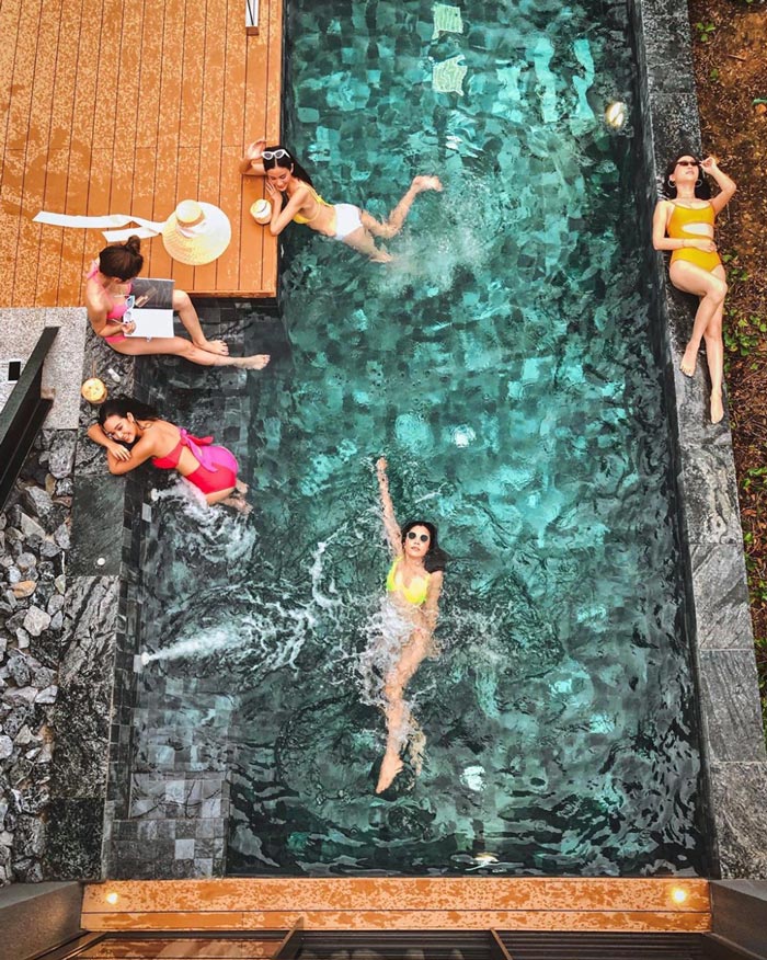 วุ้นเส้น วิริฒิพา ชุดว่ายน้ำ