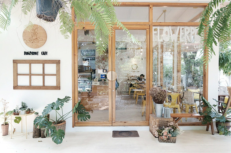 ร้านกาแฟในสวน กรุงเทพฯ