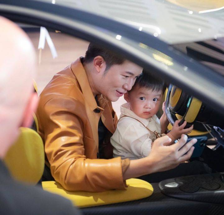 อั๋น ภูวนาท