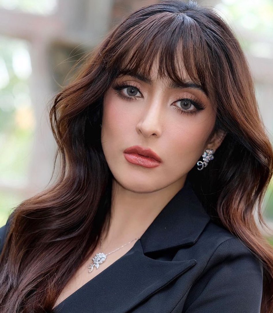  พิ้งค์กี้ สาวิกา