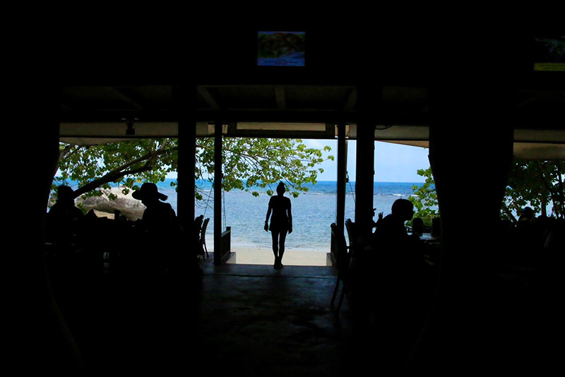 ร้านอาหารเสบียงเล หาดละไม