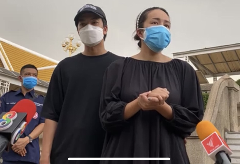 น้าค่อม ชวนชื่น