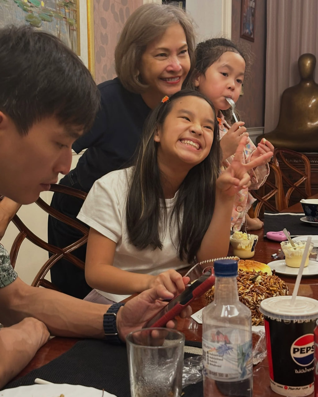 น้องปีใหม่ มาฉลองวันเกิดกับปู่ย่า