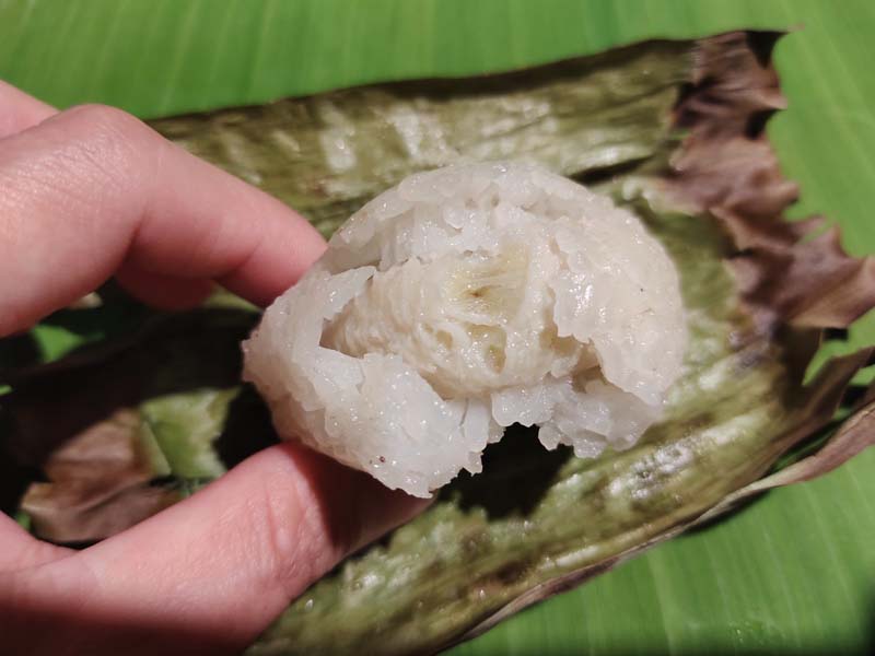 ข้าวเหนียวปิ้งไส้กล้วย