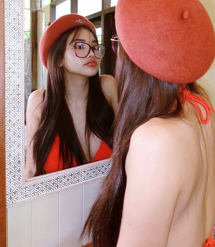 อิงฟ้า วราหะ แซ่บทะลุจอ นุ่งบิกินี่โชว์หุ่นสับเซลฟี่หน้ากระจก