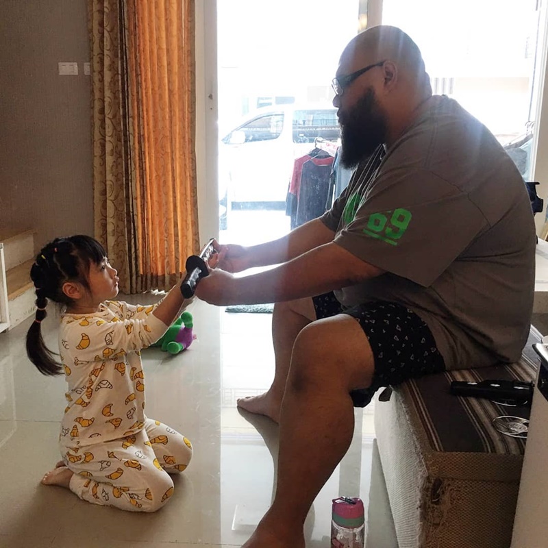 กอล์ฟ ฟักกลิ้ง ฮีโร่ น้องชูใจ