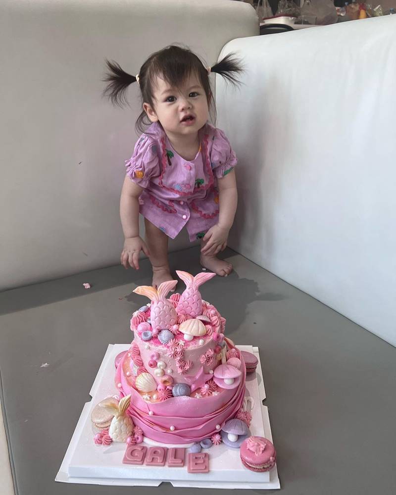 น้องแอบิเกล, ชมพู่ อารยา