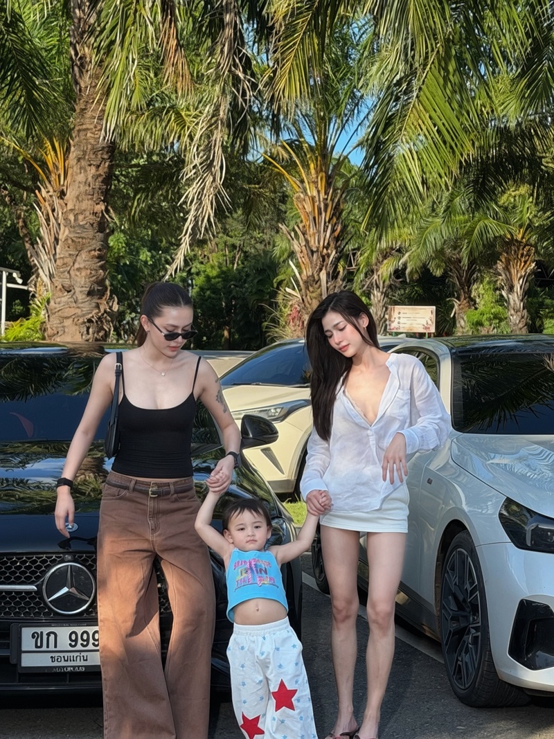 แบม ไพลิน