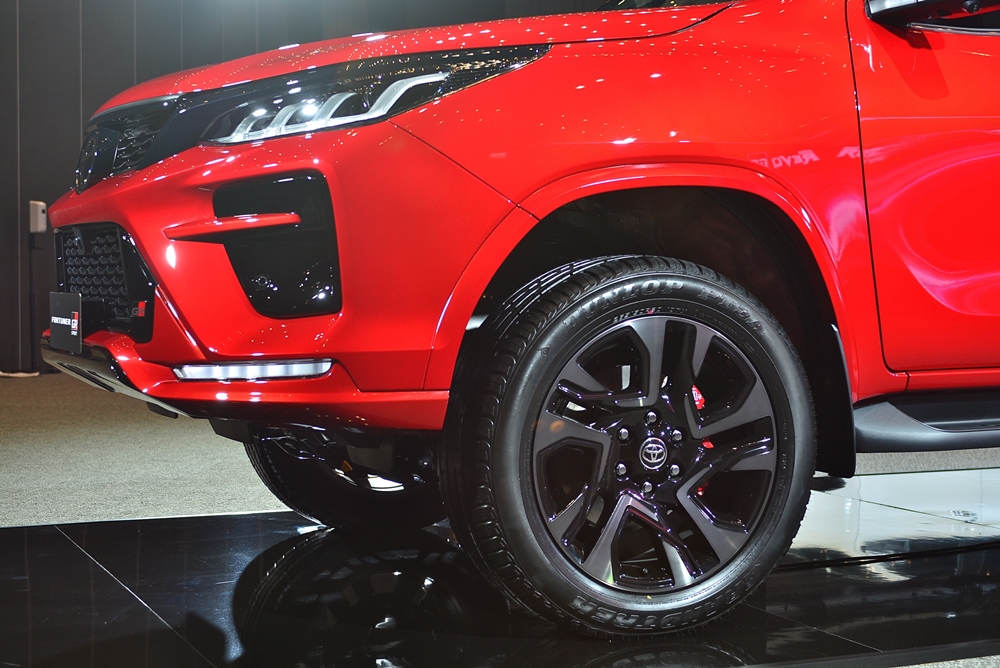 Toyota Fortuner GR Sport 2021
