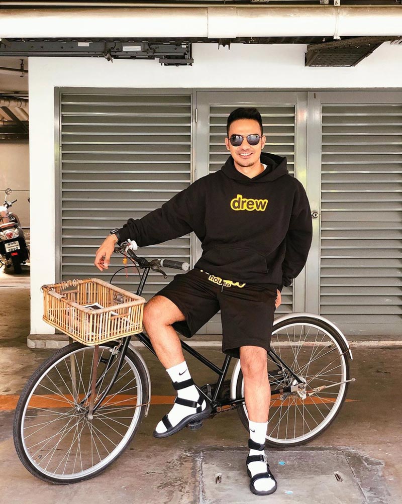 ดีเจบอย