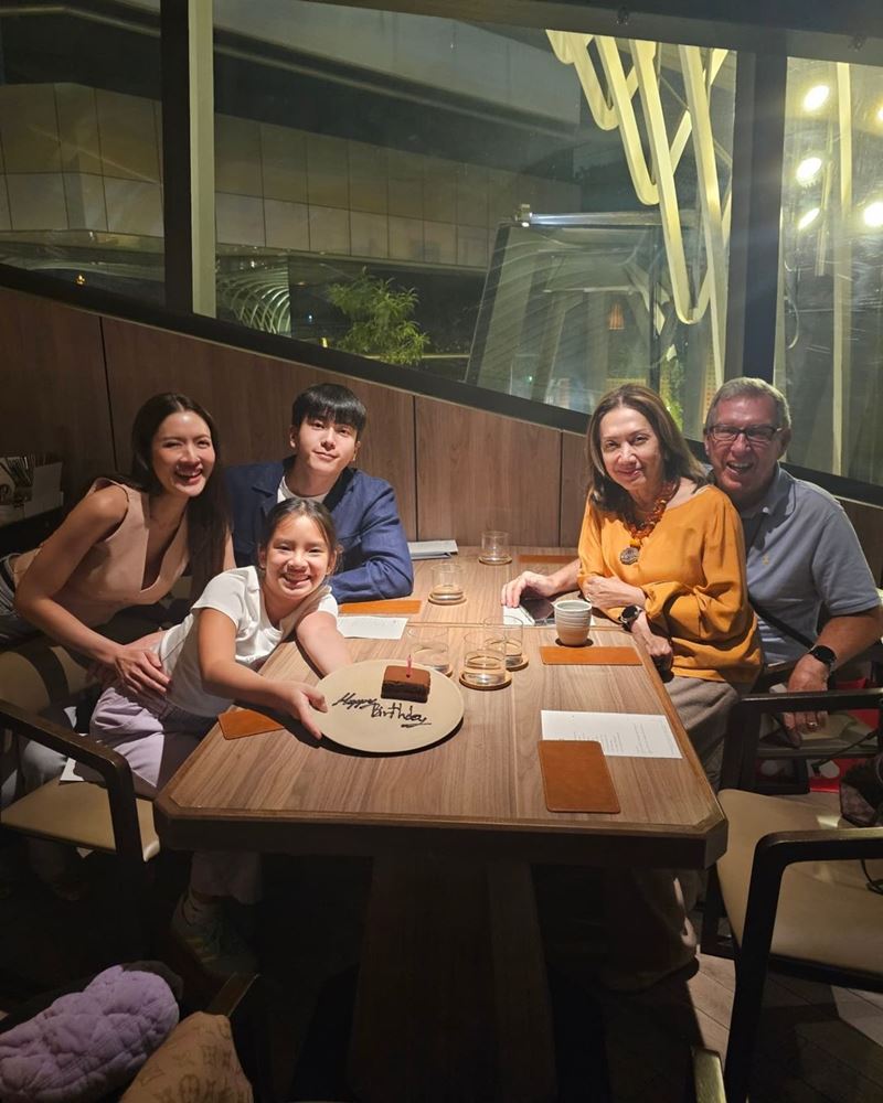 แอฟ พา นนกุล เปิดตัวกับครอบครัว