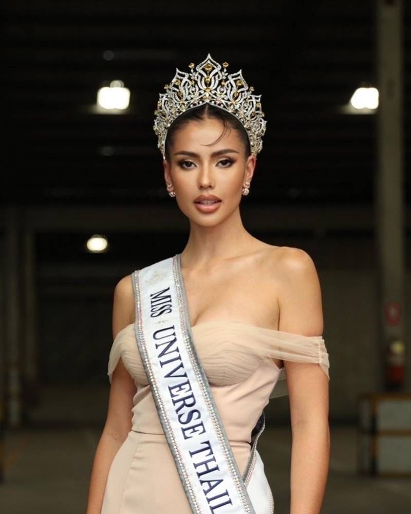 แอนโทเนีย โพซิ้ว