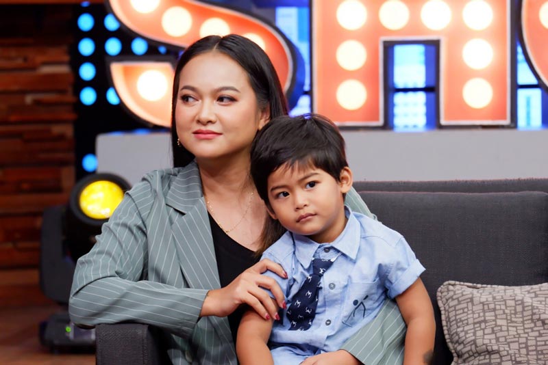 แมงปอ ชลธิชา