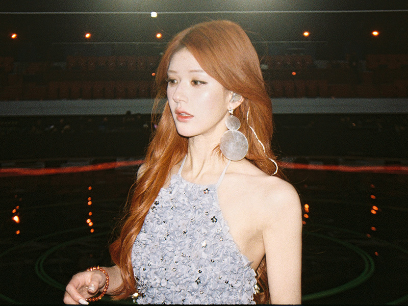 จ้าวลู่ซือ